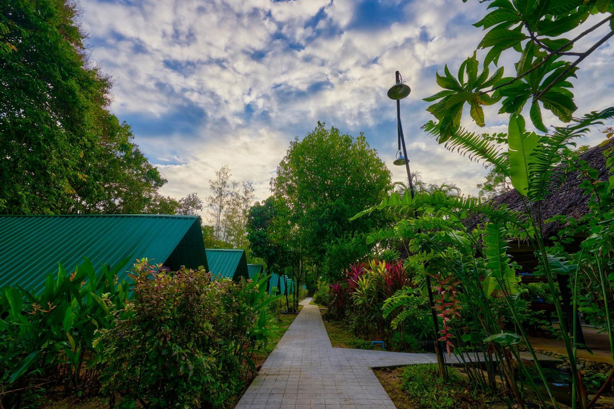Sawasdee Lagoon Resort Тай-Муанг Экстерьер фото